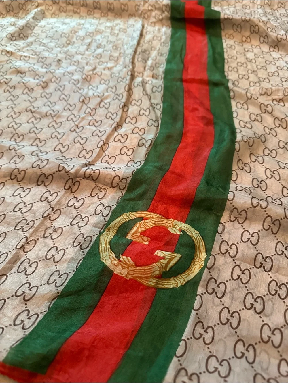 Gucci Beige Monogram Scarf with Red and Green Stripe and Gold Emblem Ophidia - Picture 1 of 5